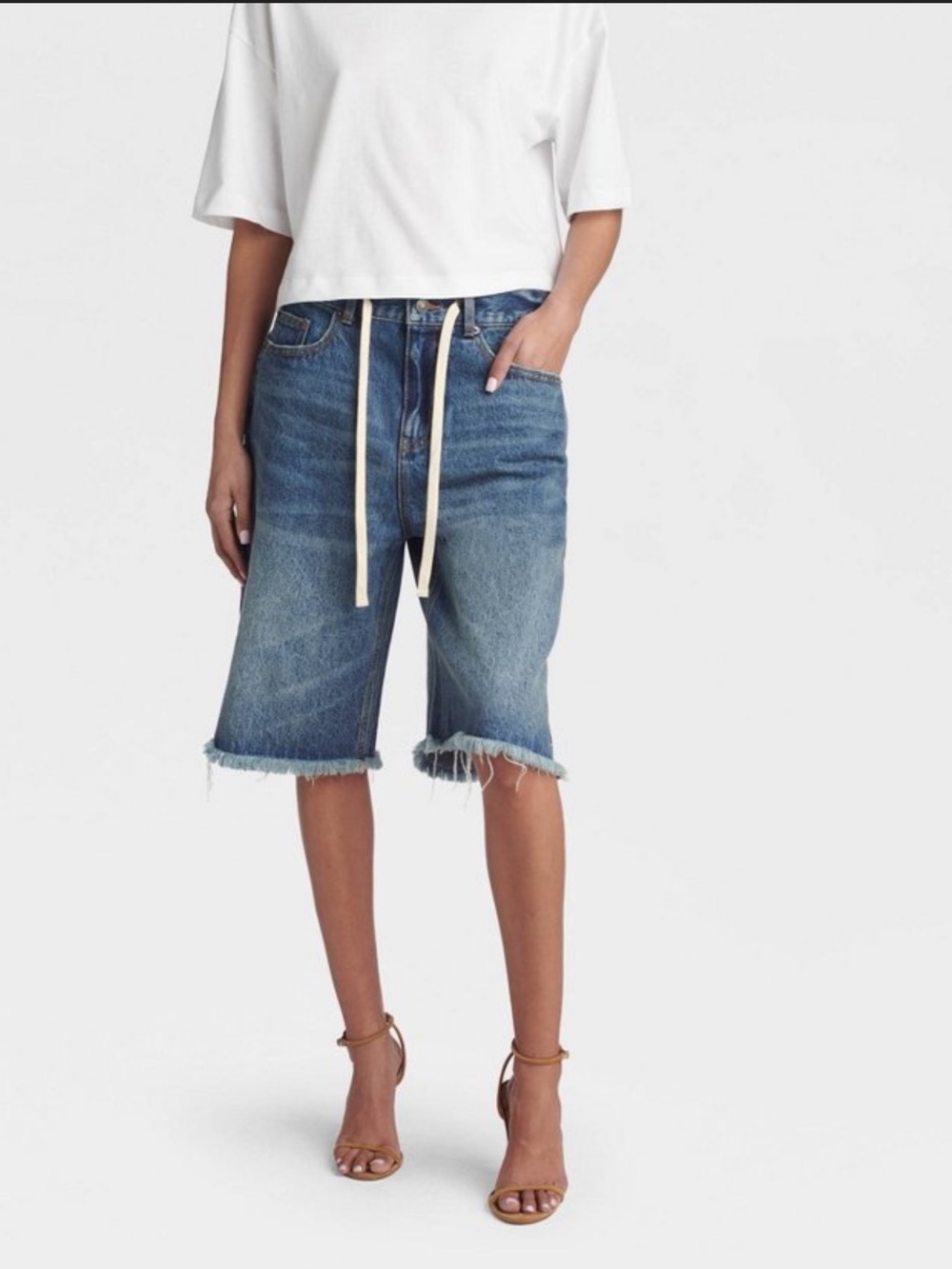 NWT KBB by Kahlana Distressed Denim Shorts - Blue size 6